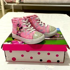 Minnie Mouse toddler shoes